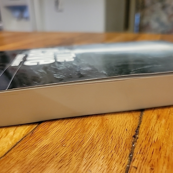 The Cave by Wade Rivers Signed by Wade Rivers Paper Back ExC - Picture 5 of 7